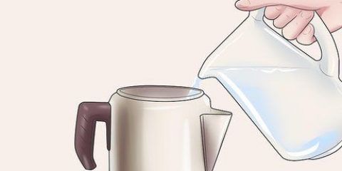 Koffie sit in 'n perkolator