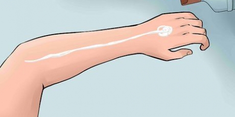 Smeer lotion op jou rug