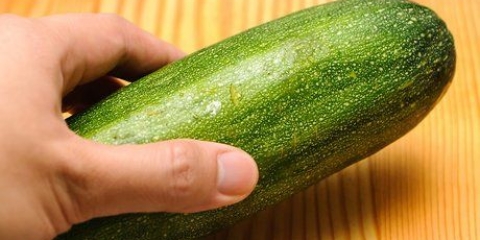 Pasta maak van courgette
