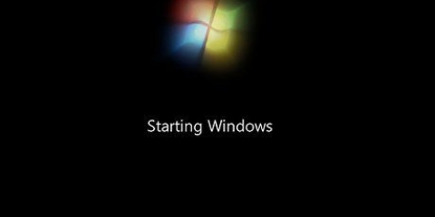 Los 'n swart aanmeldskerm in windows 7 op