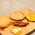 Warm 'n kaasburger op