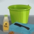 Een kleine hond wassen