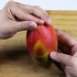 Een mango pellen